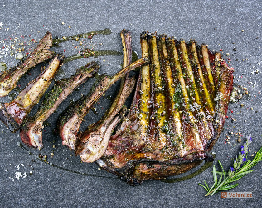 Pečená dančí žebra