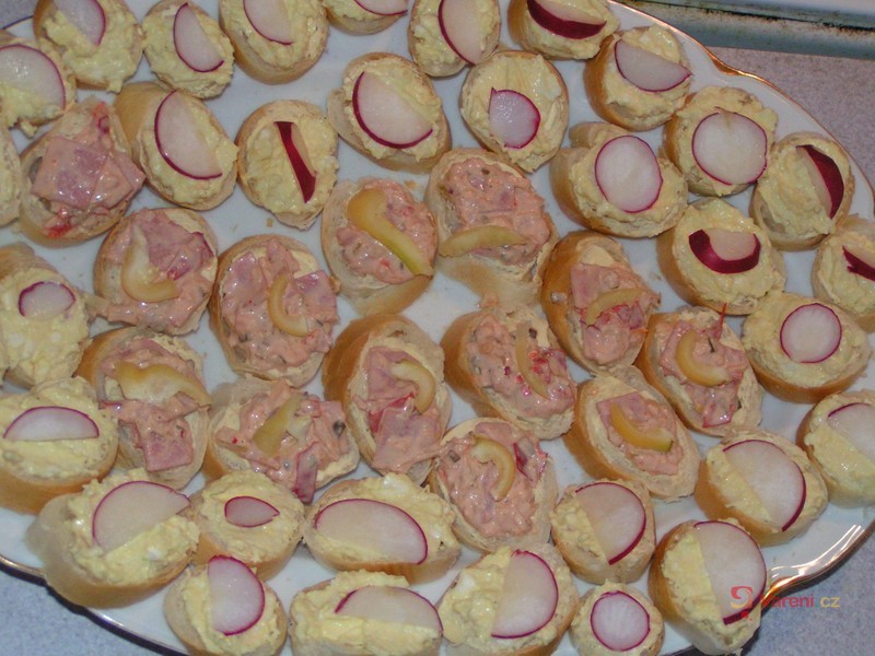 Vajíčková pomazánka s křenem - fotografie 3