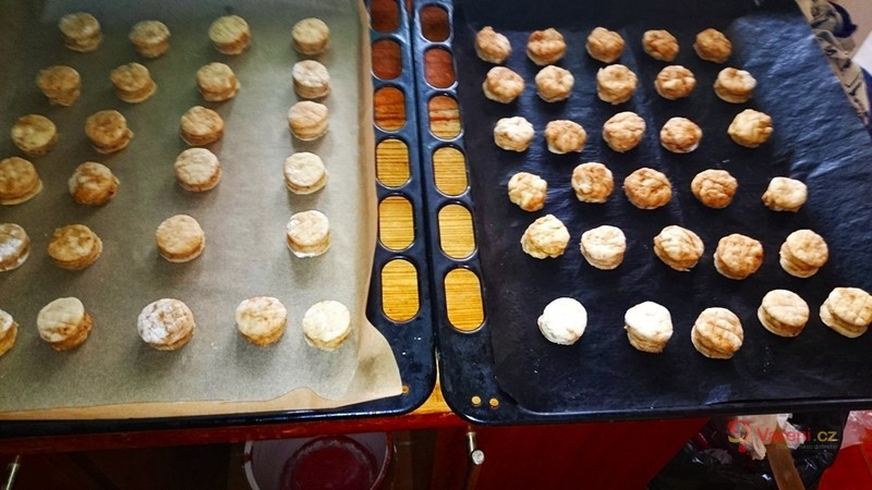 Překládané škvarkové pagáčky - fotografie 5