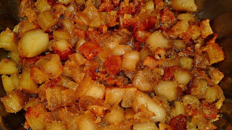 Domácí vepřové sádlo a domácí škvarky - fotografie 4