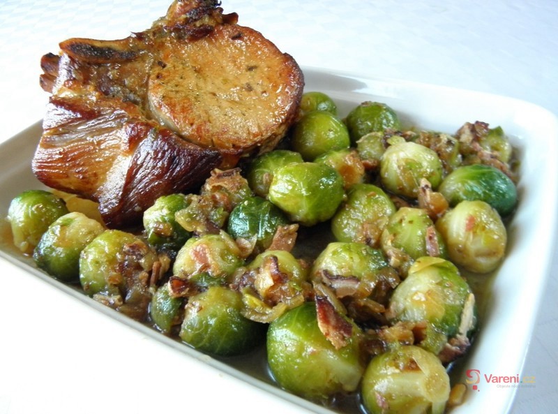 Vepřová pečeně s růžičkovou kapustou - fotografie 2