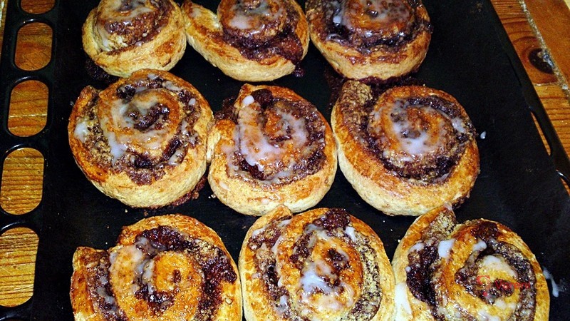 Kakaovo-ořechová kynutá vosí hnízda s kardamomem - fotografie 5