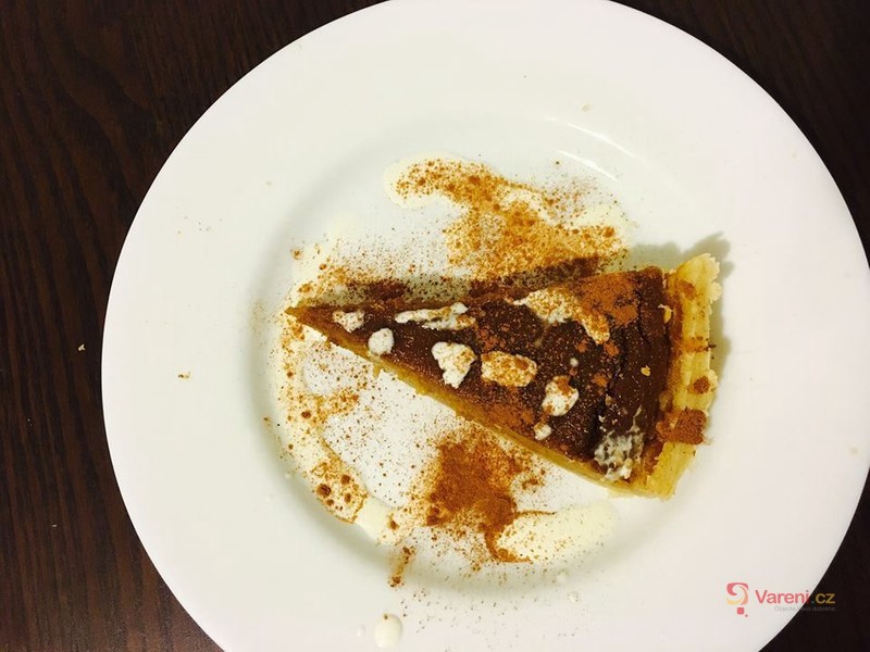 Dýňový koláč se smetanou a skořicí - fotografie 2