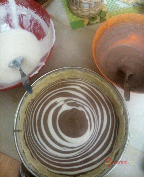 Tvarohový koláč Zebra - fotografie 3