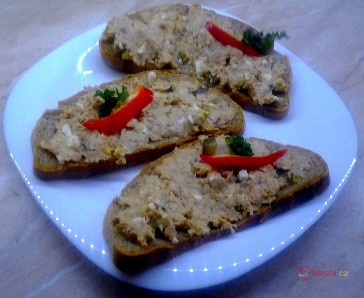 Lahůdková škvarková pomazánka - fotografie 2