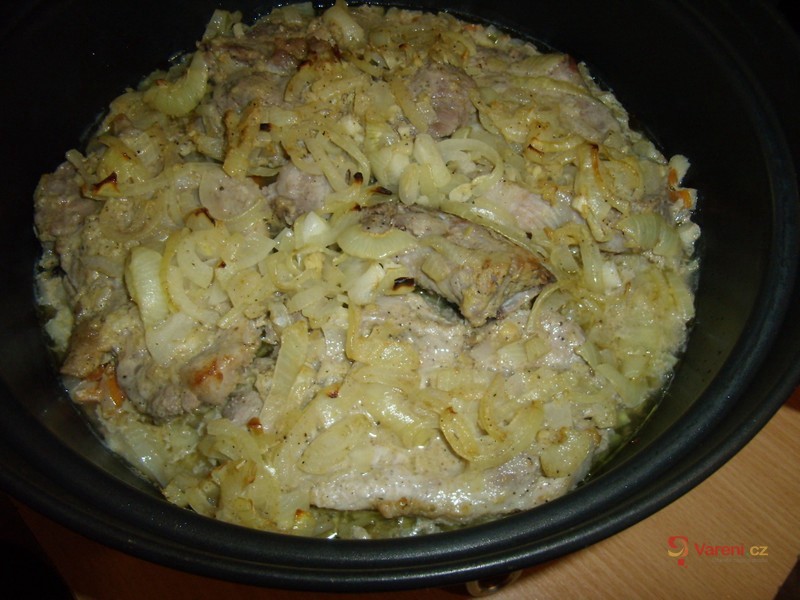 Pikantní krkovice na zelenině - fotografie 3