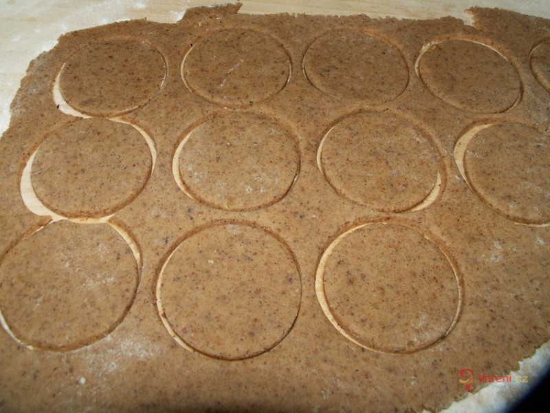 Košíčky s ořechovou náplní - fotografie 4