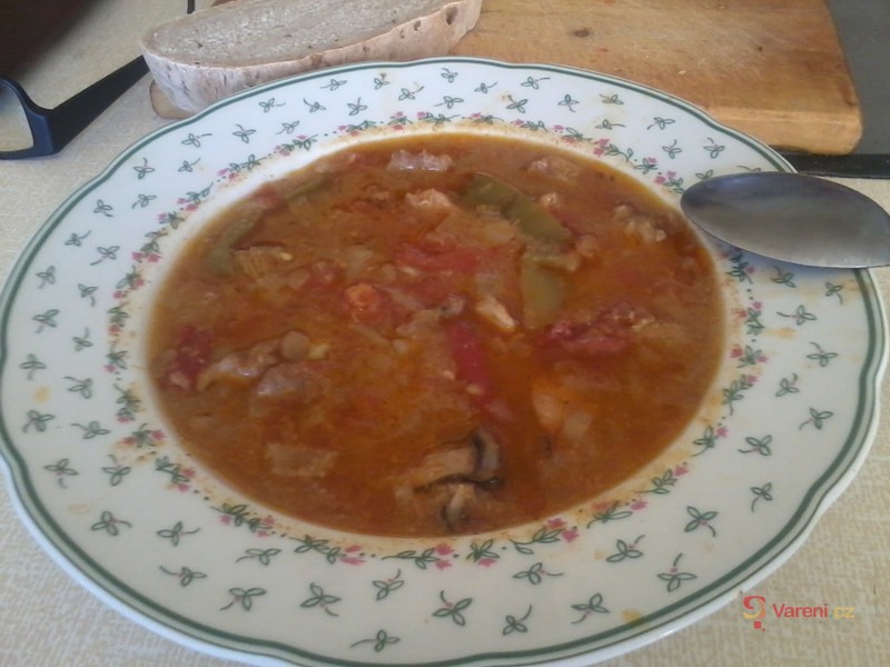 Hovězí guláš 1 - fotografie 4