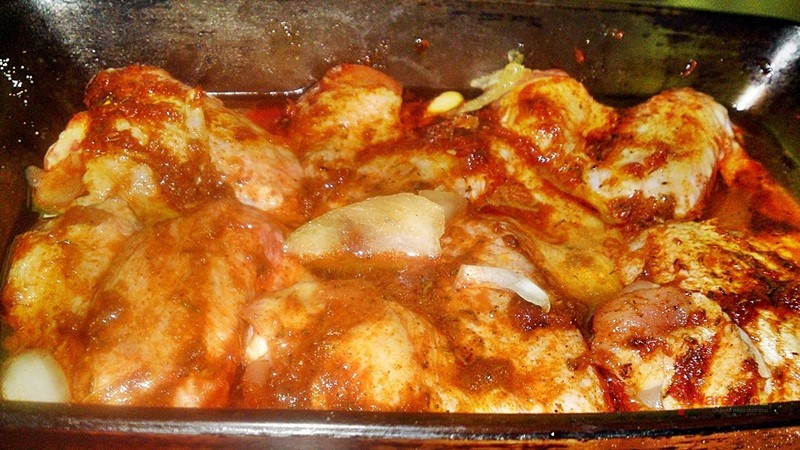 Pikantní marinovaná kuřecí křidélka - fotografie 5