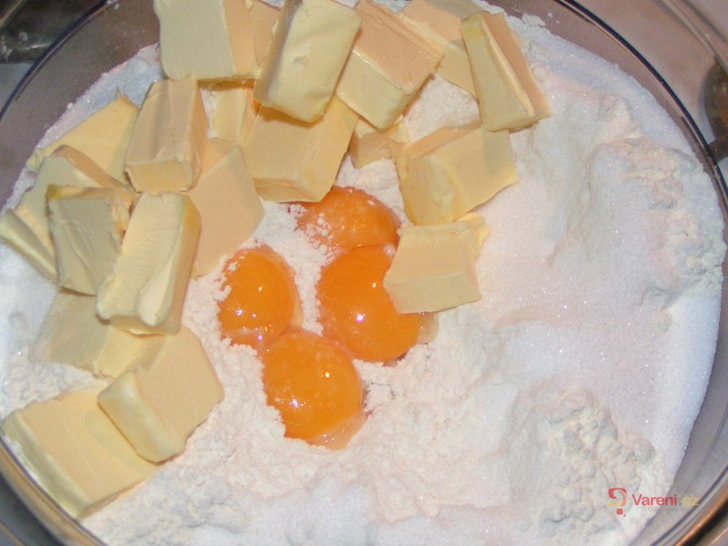 Křehké vanilkové rohlíčky 1 - fotografie 3