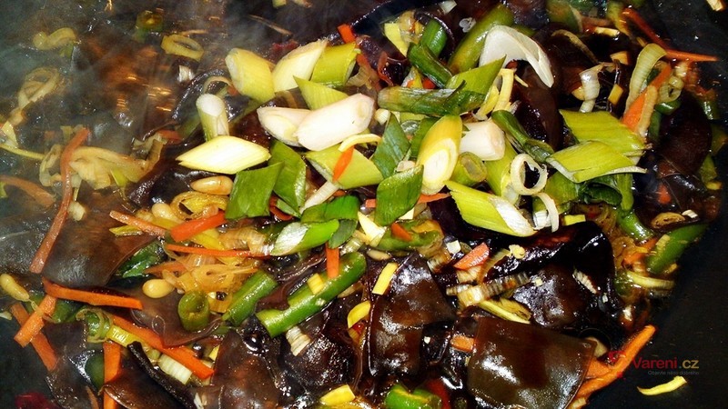 Jidášovo ucho na asijský způsob - fotografie 5