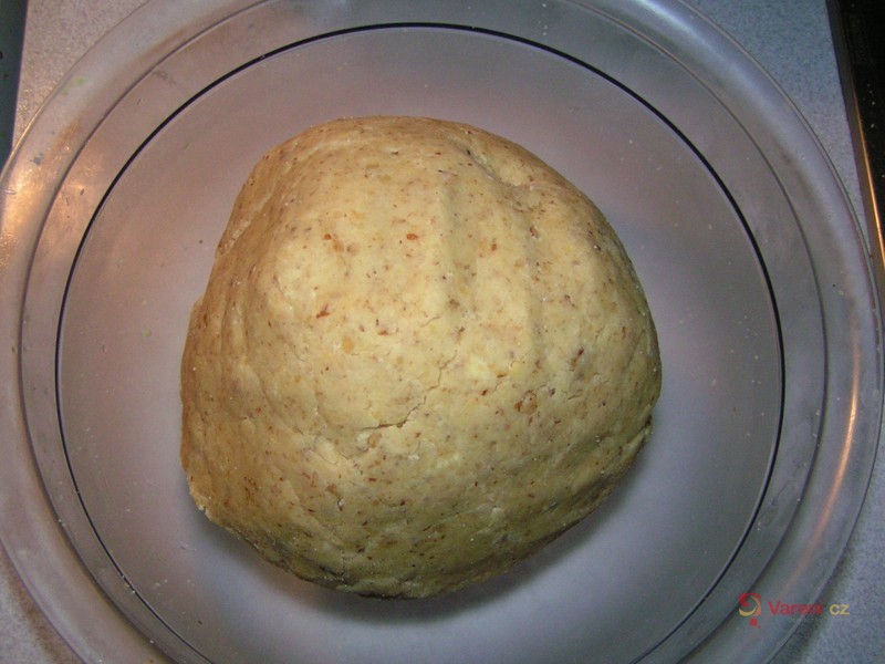 Křehké vanilkové rohlíčky 1 - fotografie 5