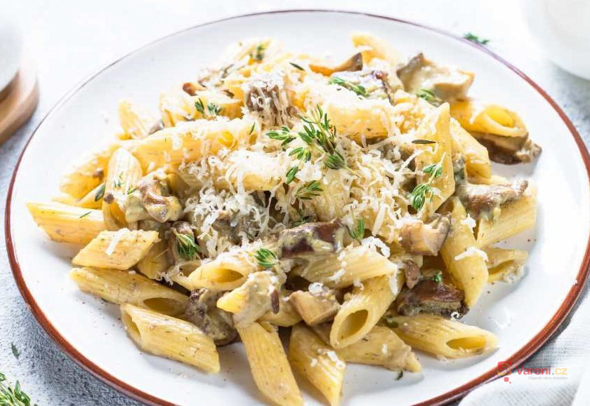 Těstoviny se žampiony