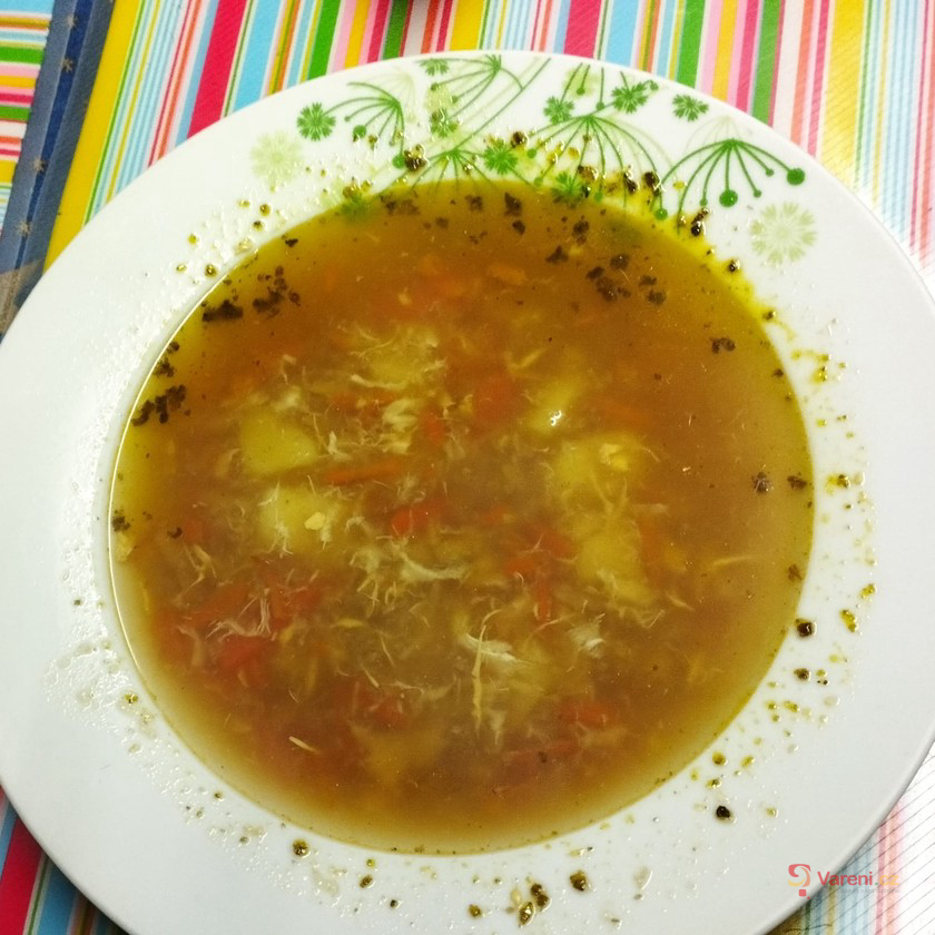 Hustá bramborová polévka s vejci - fotografie 2