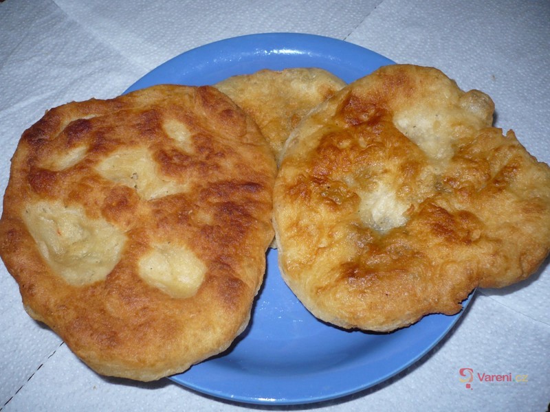 Langoše s bylinkami - fotografie 2