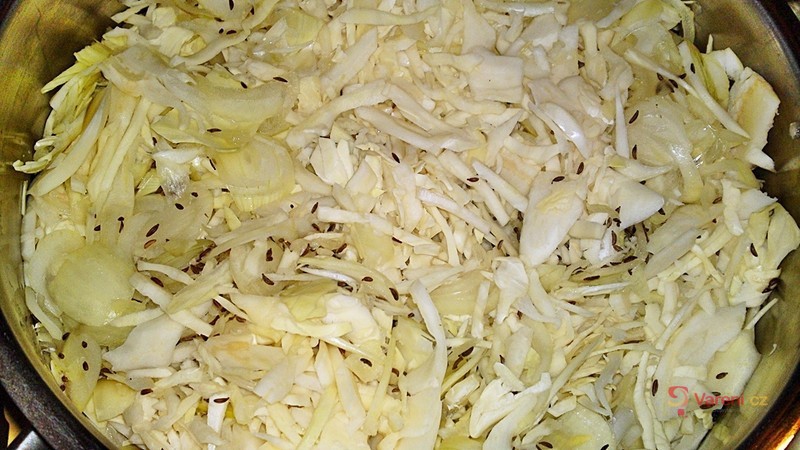 Kvašené zelí do sklenic - fotografie 5