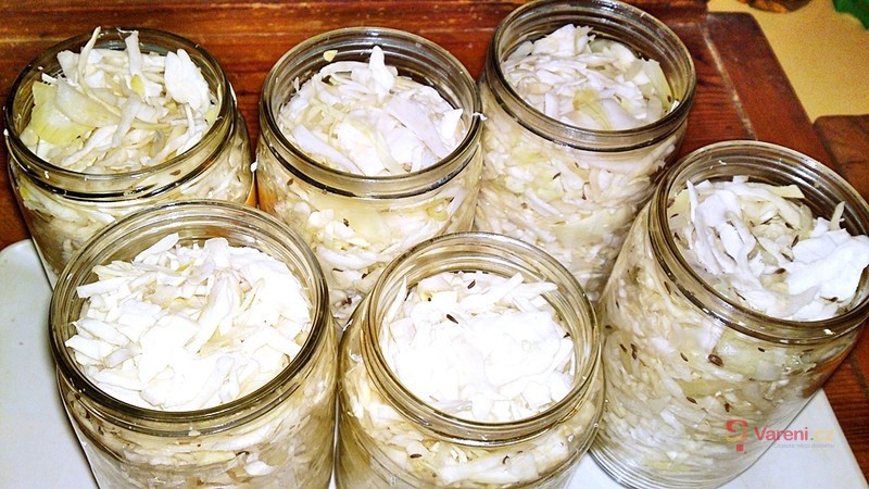 Kvašené zelí do sklenic - fotografie 4