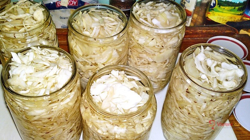 Kvašené zelí do sklenic - fotografie 3