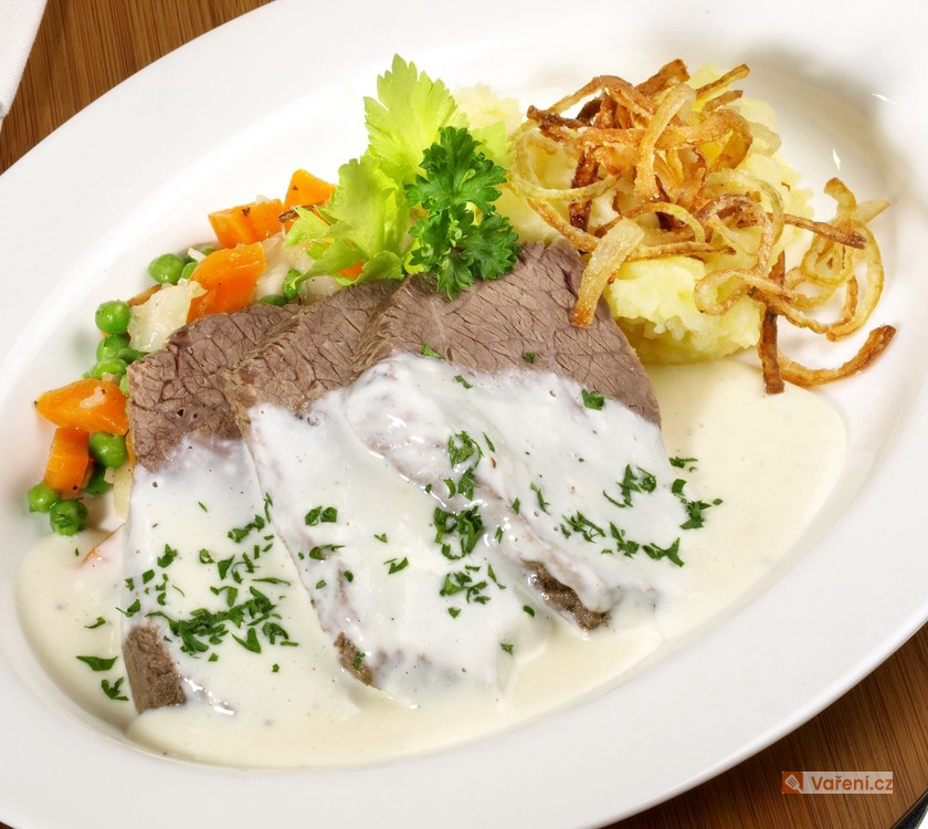 Křenová omáčka s hovězím masem