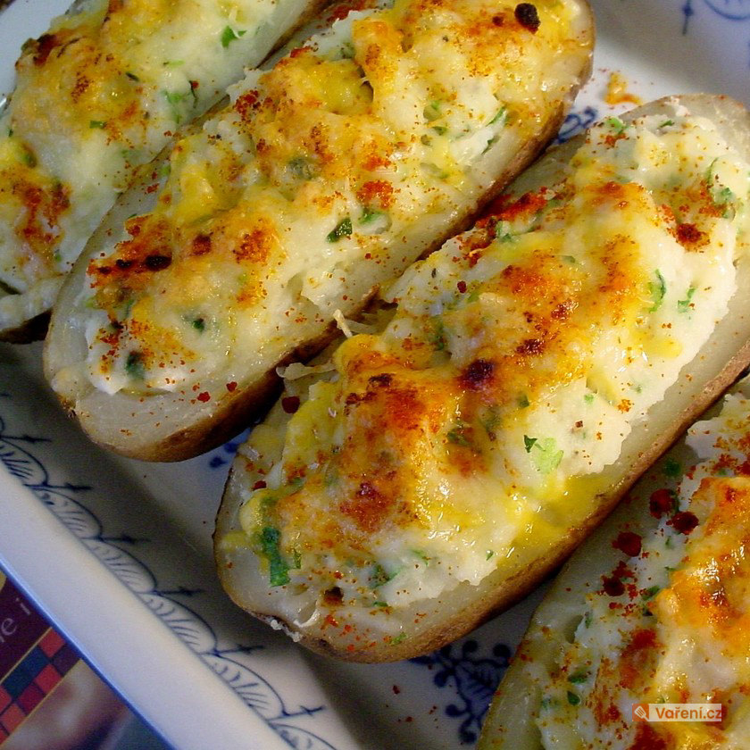 Plněné brambory na víně