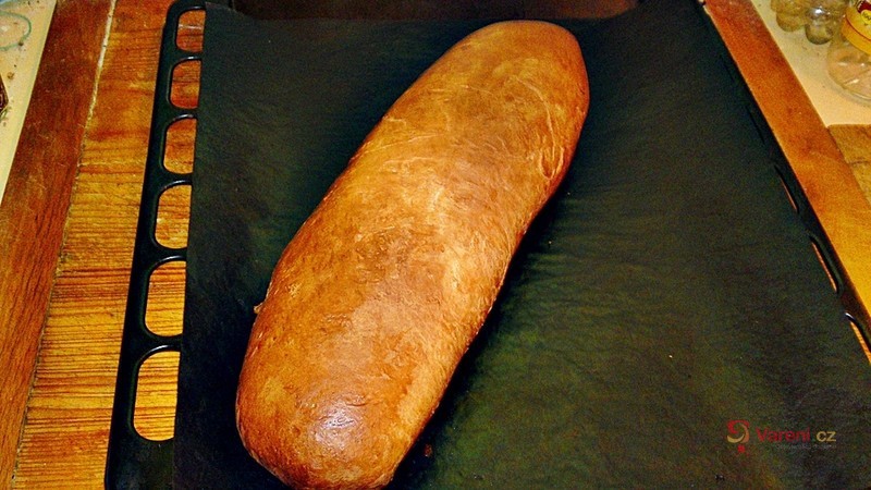 Jablkový kynutý závin - fotografie 3