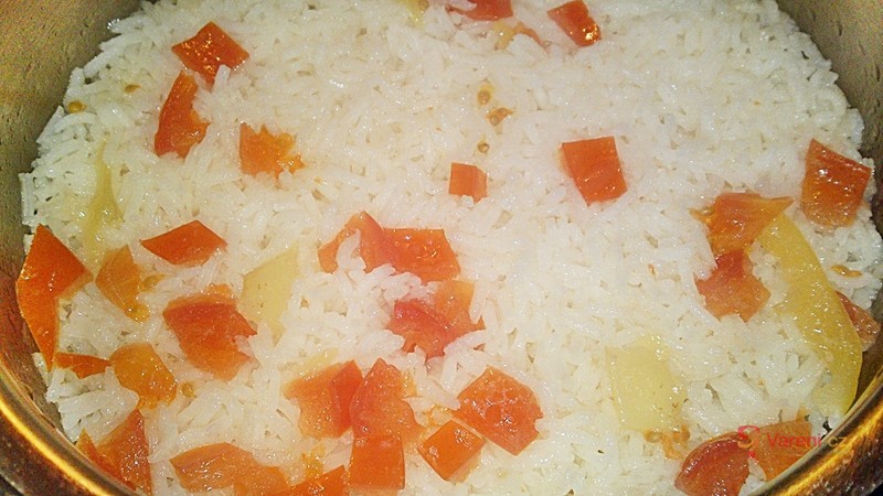 Pečená plněná paprika s dušenou rýží - fotografie 4