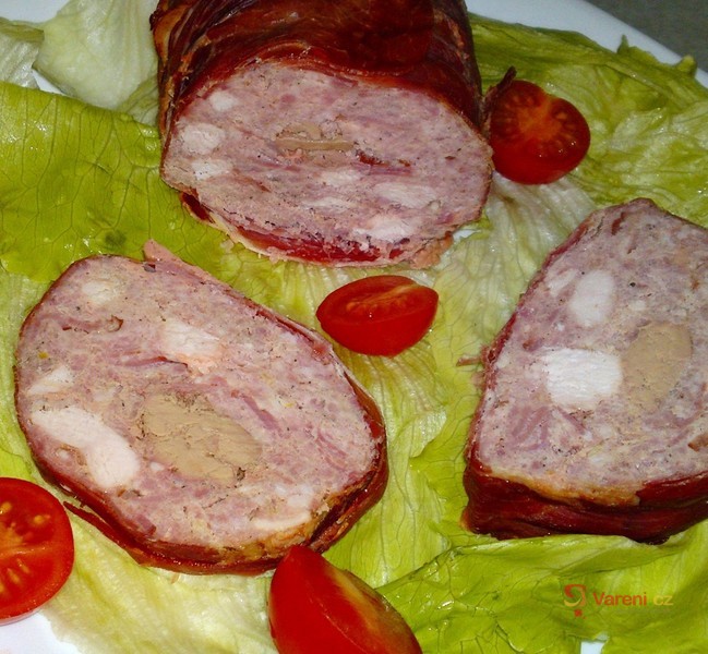 Sváteční masová roláda - fotografie 2