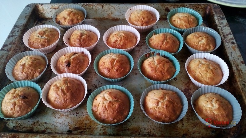 Jablečné muffiny se špetkou skořice - fotografie 4