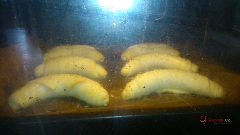 Domácí tukové rohlíky - fotografie 4