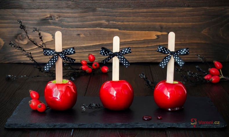 Vánoční jablka v karamelu - fotografie 2