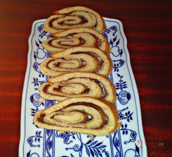 Kynutý kakaový závin - fotografie 2