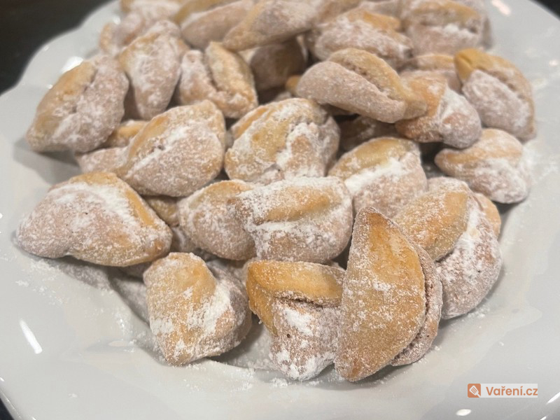 Žabí huby s ořechovou náplní