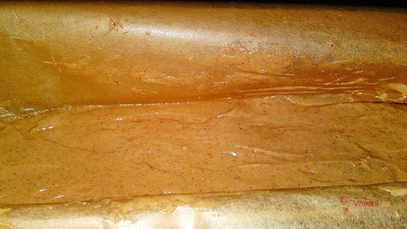 Turecký nekynutý jablkový koláč - fotografie 5