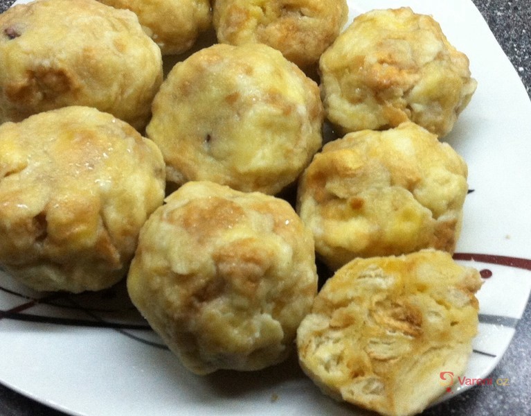 Knedlíky z rohlíků s bylinkami - fotografie 2