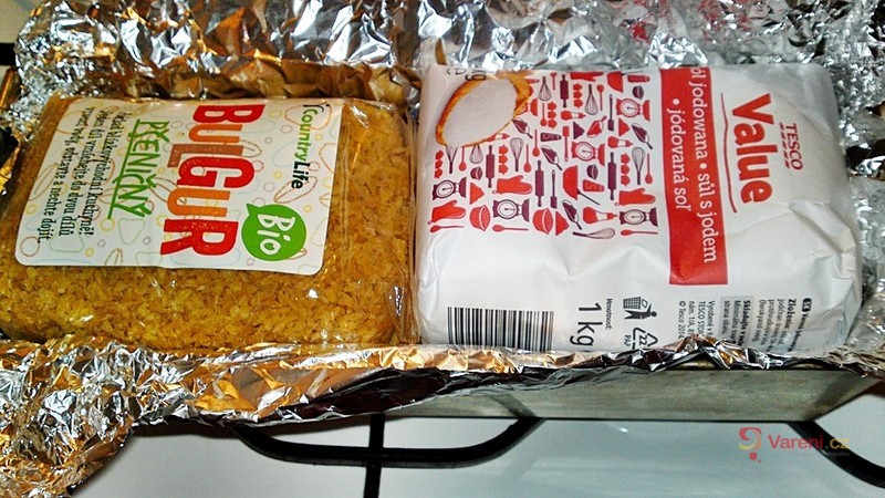 Lahůdková paštika z kuřecích jater pečená ve vodní lázni - fotografie 3