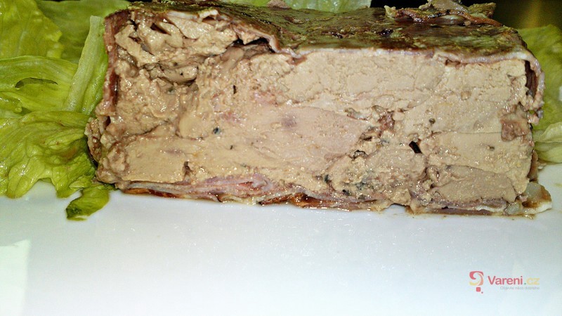 Lahůdková paštika z kuřecích jater pečená ve vodní lázni - fotografie 2