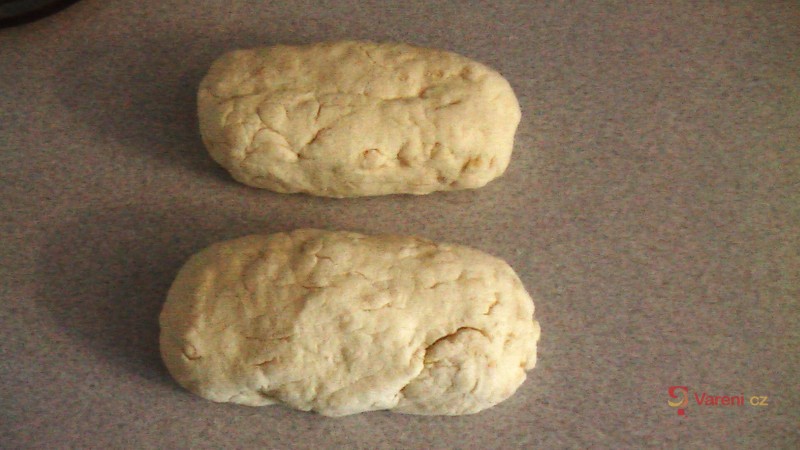 Nadýchané houskové knedlíky - fotografie 2