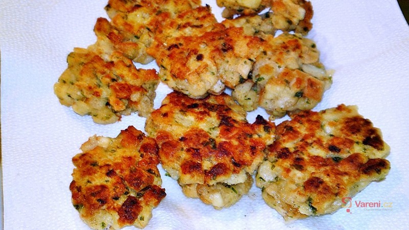 Kaspressknödeln - rakouské sýrovo - žemlové knedlíčky - fotografie 3