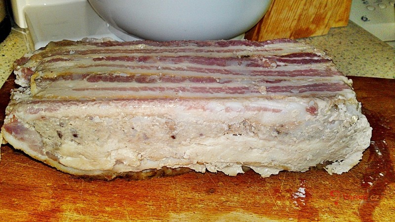 Terina z vepřového a kuřecího masa pečená v Bain Marie - fotografie 3