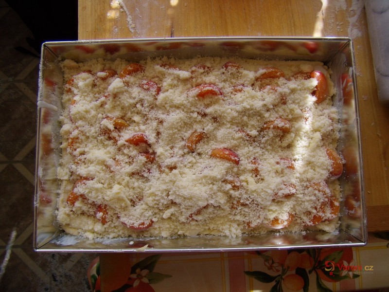 Tvarohovo-meruňkový koláč - fotografie 2