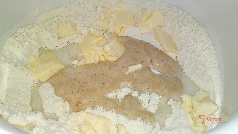 Domácí kaiserky s ručním tvarováním - fotografie 5