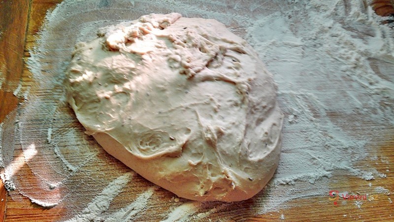 Pšenično-žitný kváskový ošatkový chléb s kombinovaným kynutím - fotografie 5