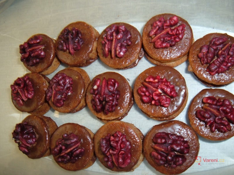 Išelské dortíčky s ořechy - fotografie 4