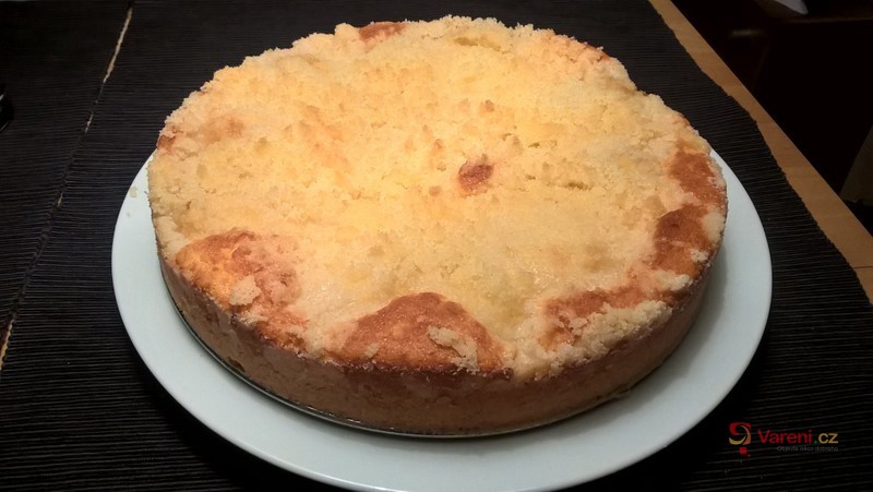 Hruškový koláč s drobenkou - fotografie 2