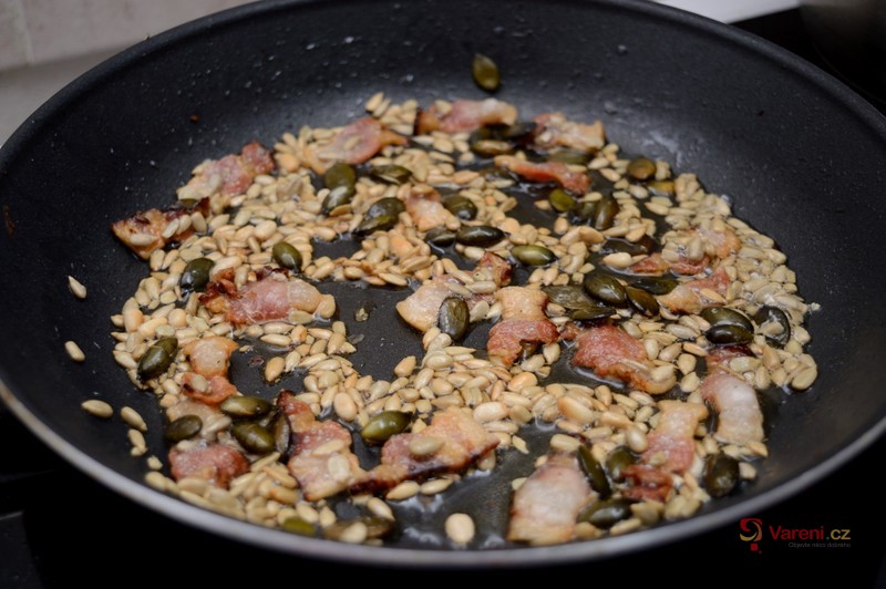 Zeleninový salát se slaninou - fotografie 2