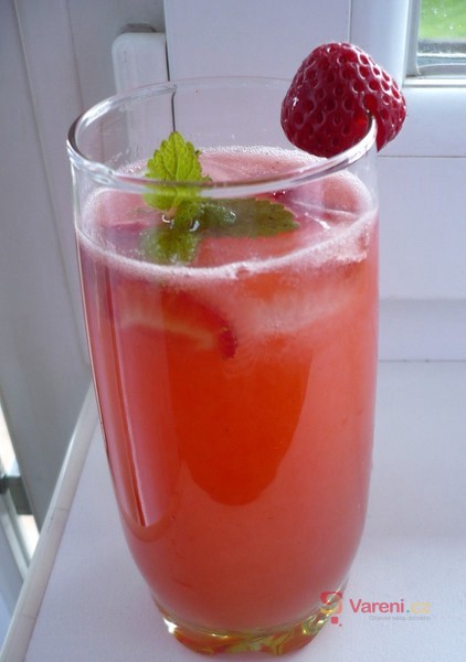 Jahodová limonáda - fotografie 2