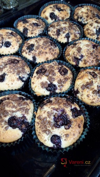 Hrníčkové borůvkové muffiny - fotografie 4