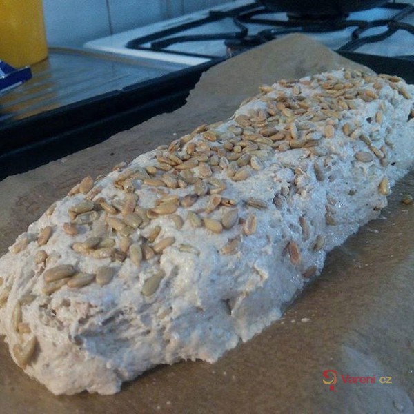 Zdravý chléb z bílého jogurtu - fotografie 2