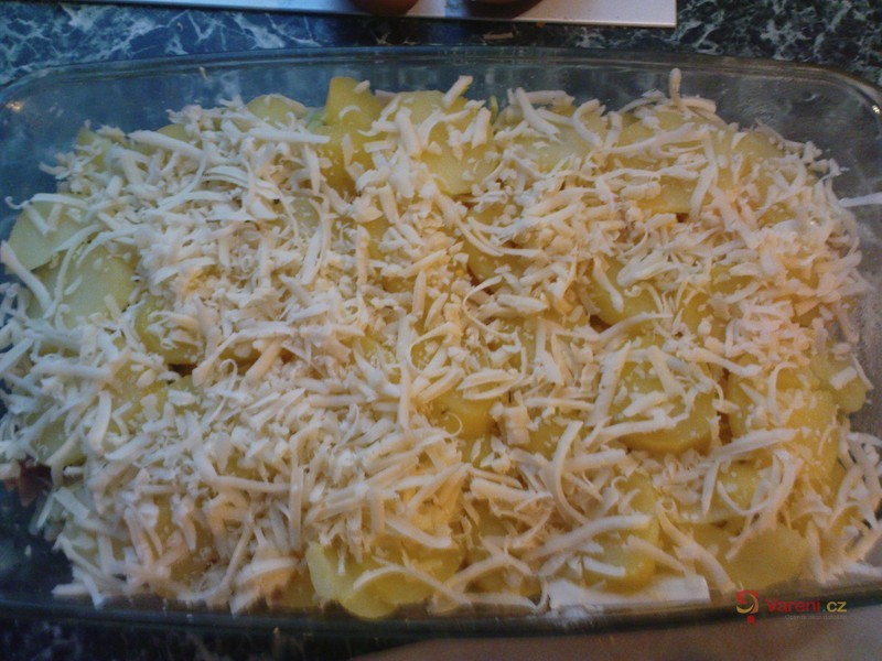 Francouzské brambory s uzeným - fotografie 3