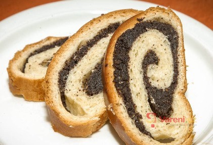 Domácí makový závin - fotografie 2